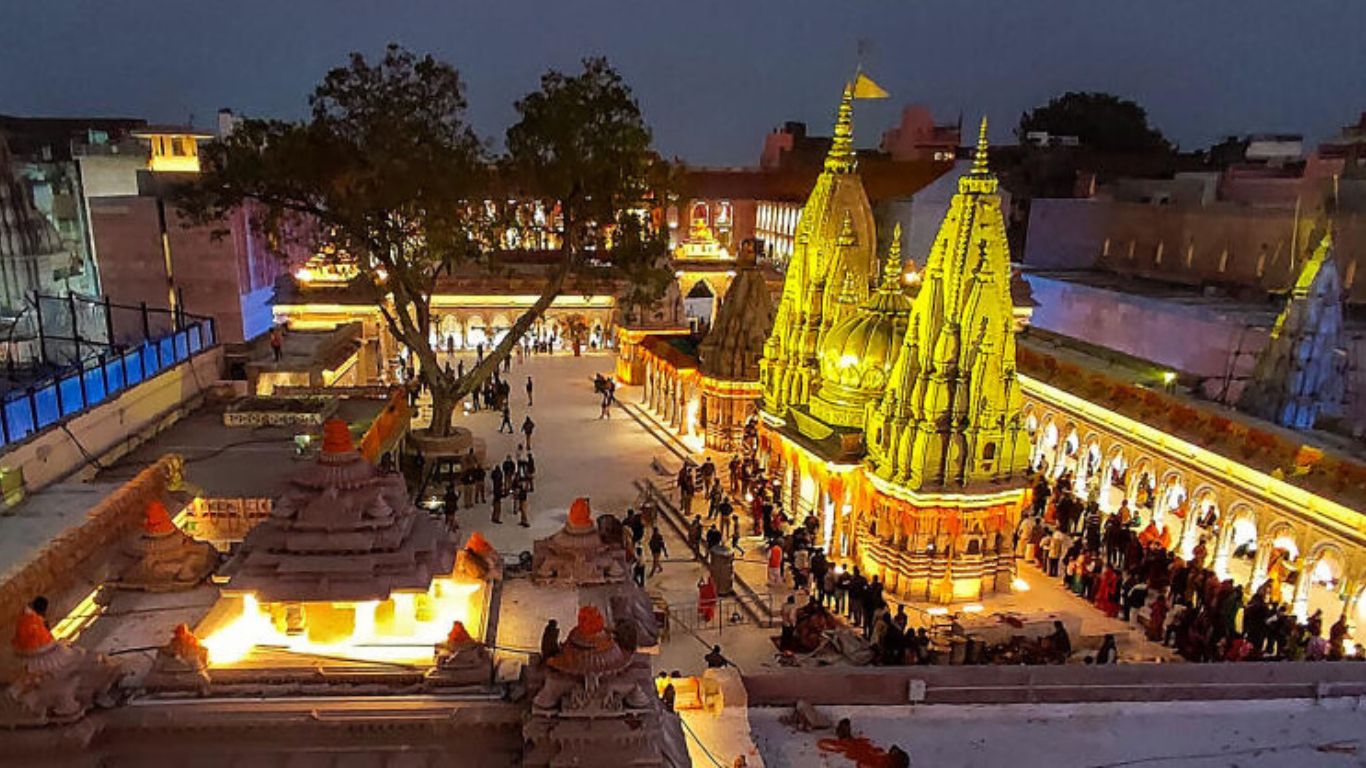 Tour package - Varanasi – Ayodhya – Prayagraj in Uttar Pradesh, India